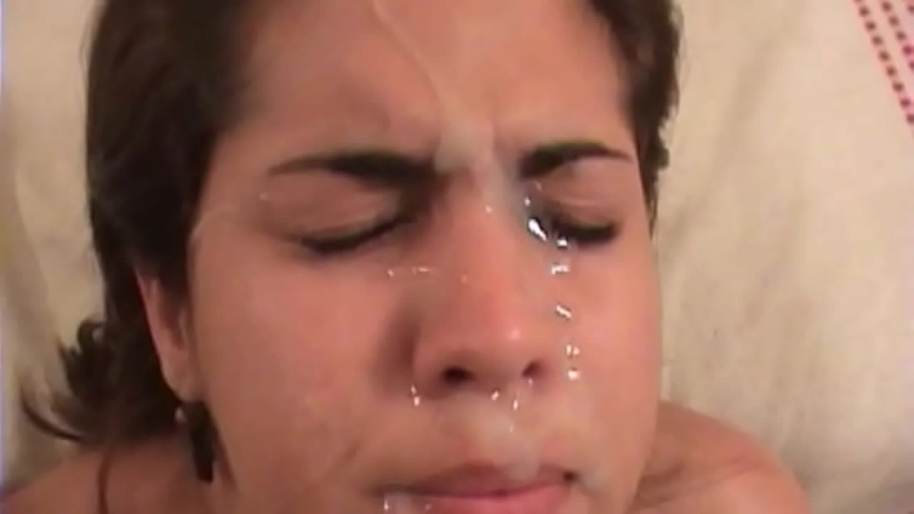 Vakker latinsk brunette har grov sex